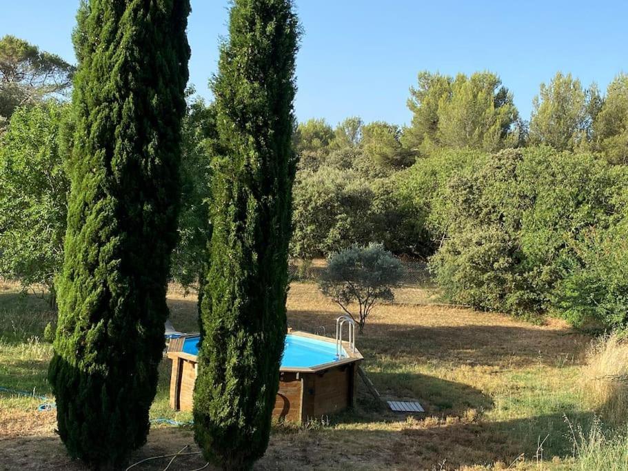 Maison Dans La Pinede Rognes Exteriér fotografie